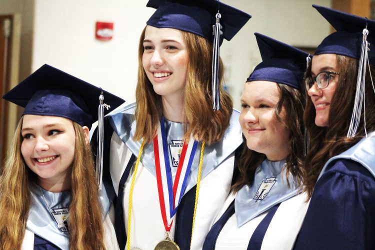 Leetonia 2021 commencement News, Sports, Jobs Salem News